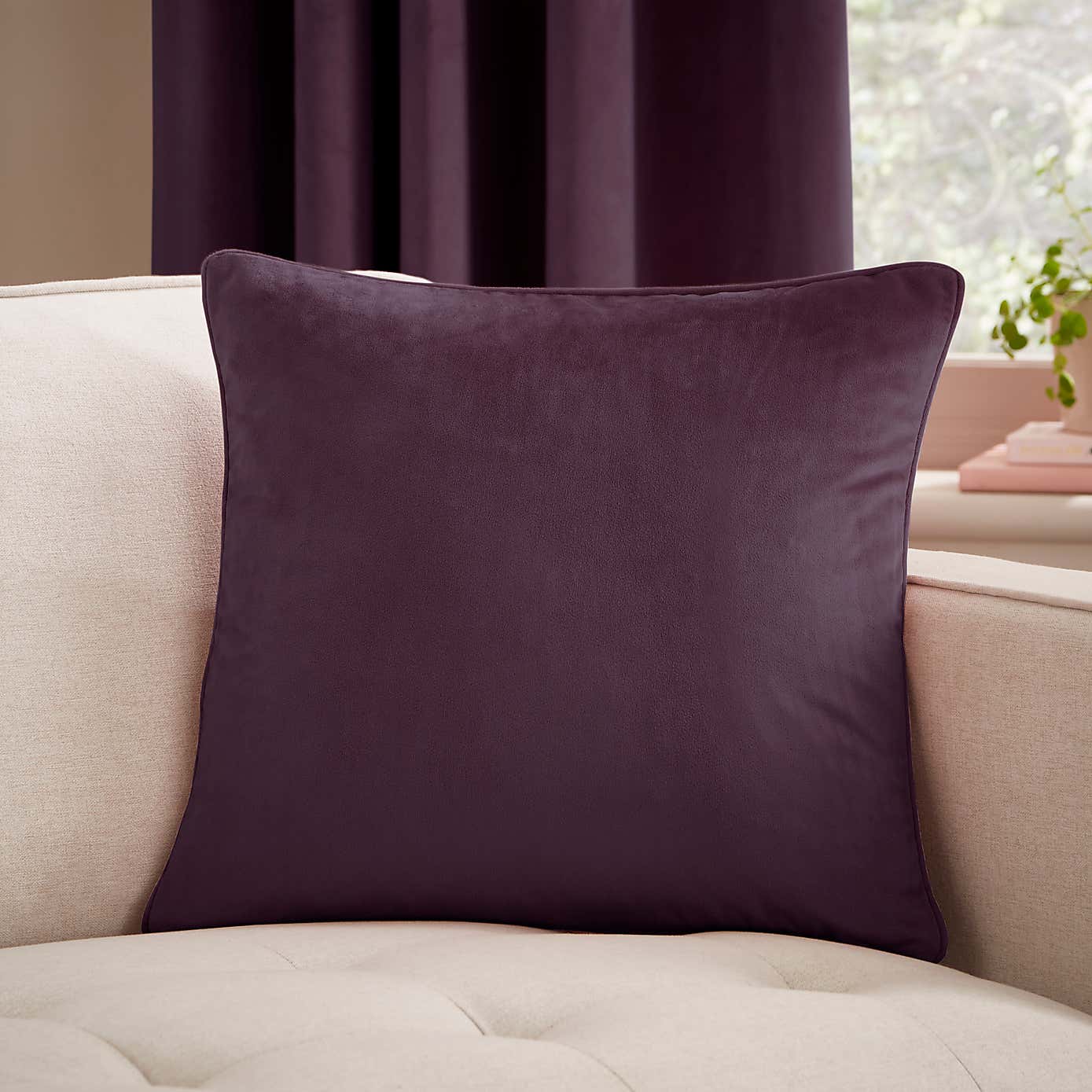 Carousel zoom image position 5 of 6