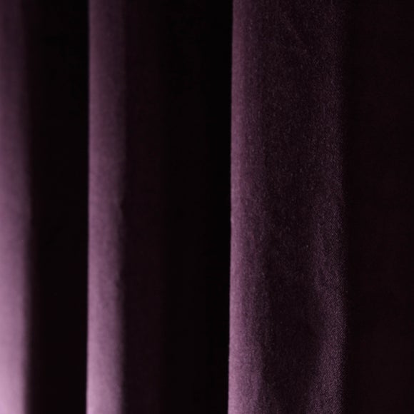 Carousel navigation image position 3 of 8