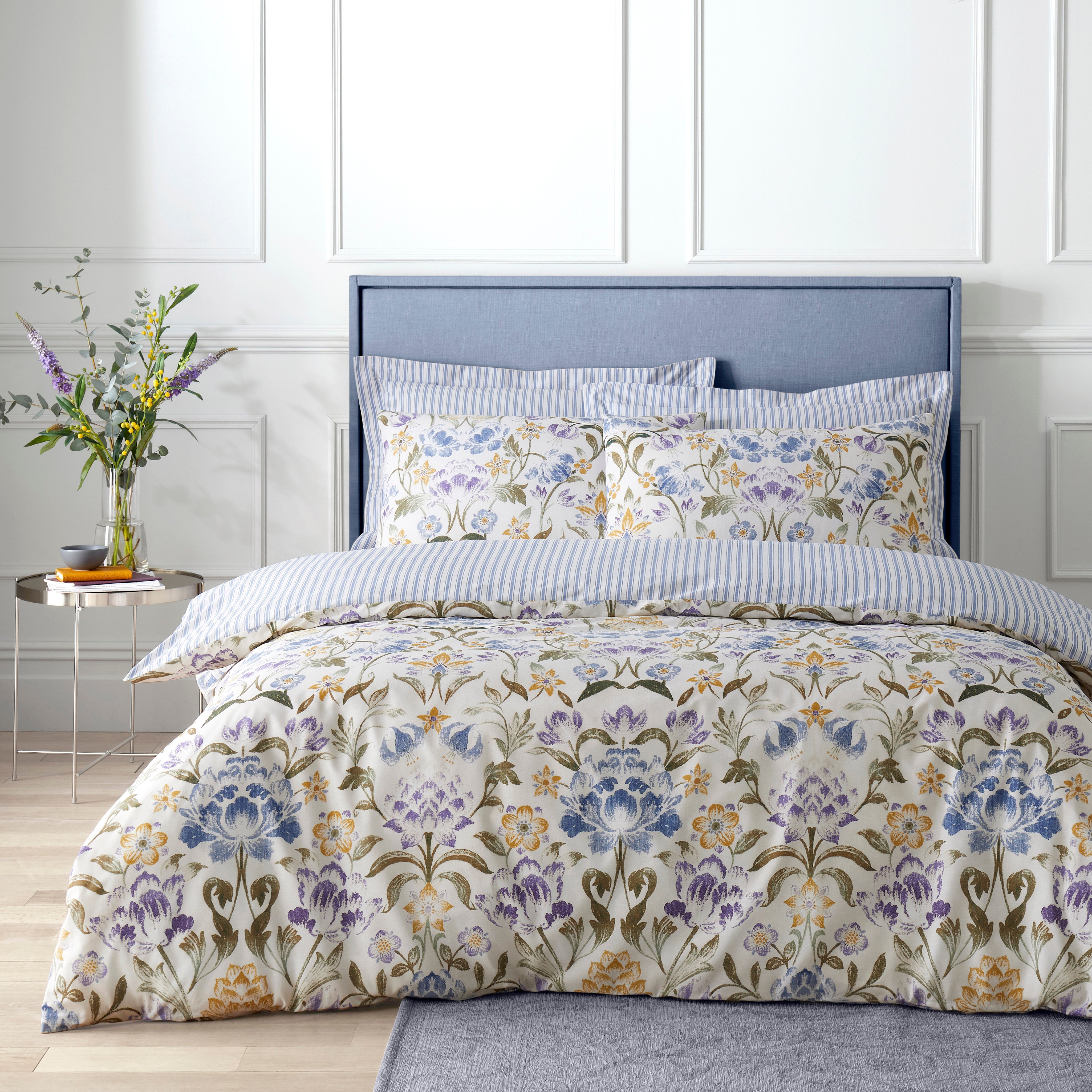 Hanley Floral Purple Duvet Cover And Pillowcase Set Purplewhitegreen