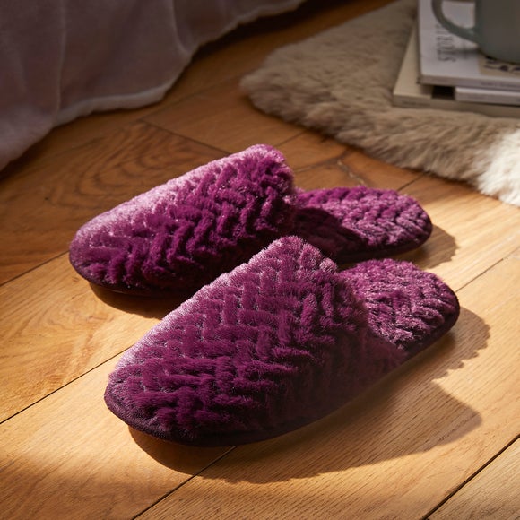 Purple 2025 fur slippers