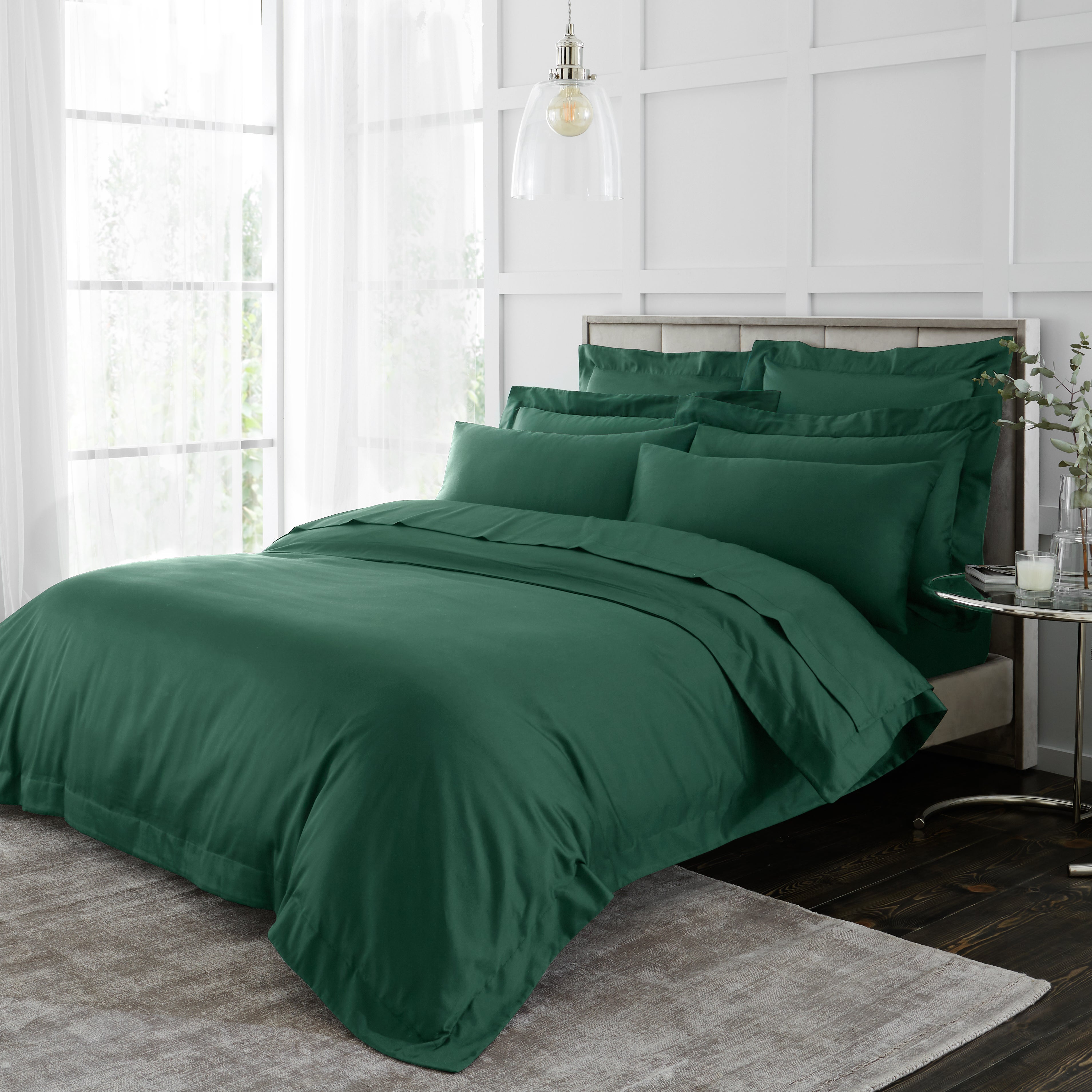 Hotel 230 Thread Count Egyptian Cotton Sateen Fitted Sheet | Dunelm