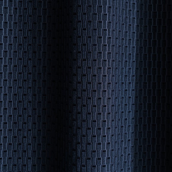 Carousel navigation image position 3 of 7