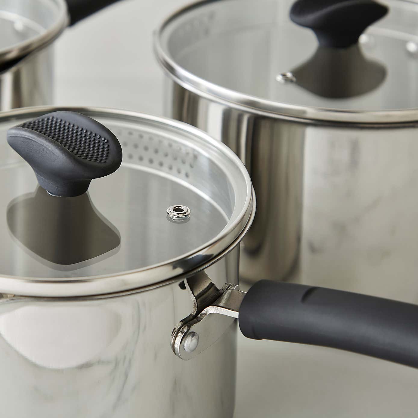 Carousel zoom image position 2 of 4