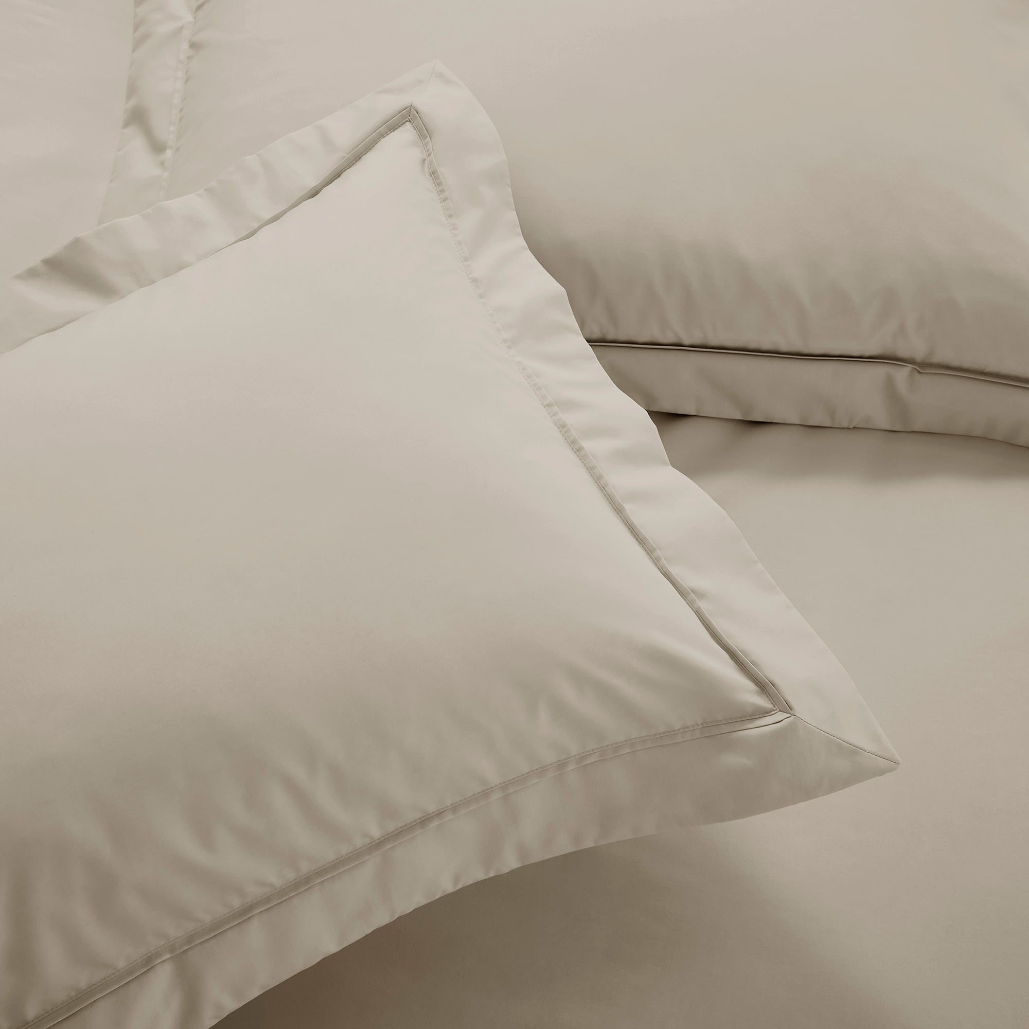 Dorma Egyptian Cotton 400 Thread Count Percale Oxford Pillowcase Beige