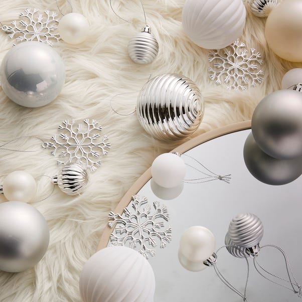 Pack of 30 Mixed White and Silver Baubles image 1 of 4