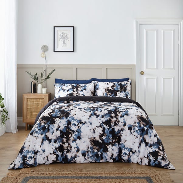 Kyoto Collection Moonshine 100% Cotton Reversible Duvet and Pillowcase Set image 1 of 3