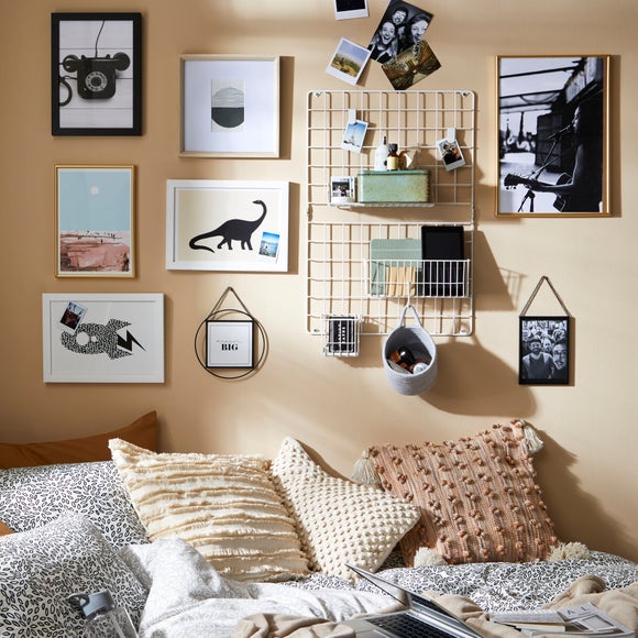 Carousel navigation image position 3 of 3