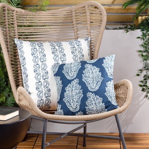 Paoletti Kalindi Paisley Outdoor Cushion