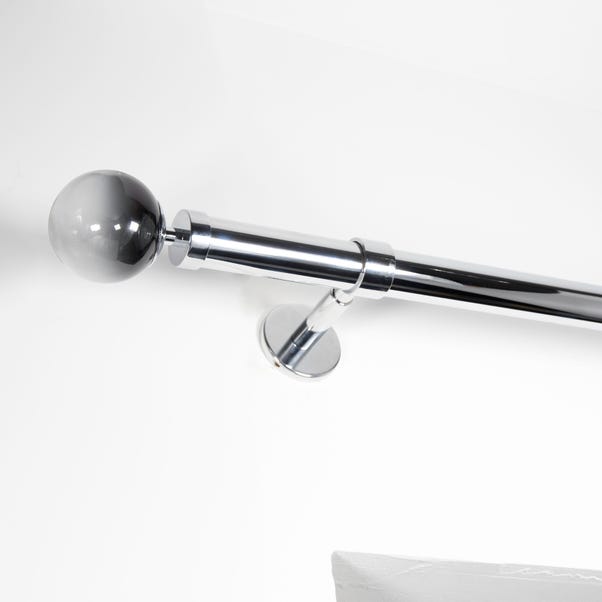 Erin Extendable Metal Eyelet Curtain Pole image 1 of 3
