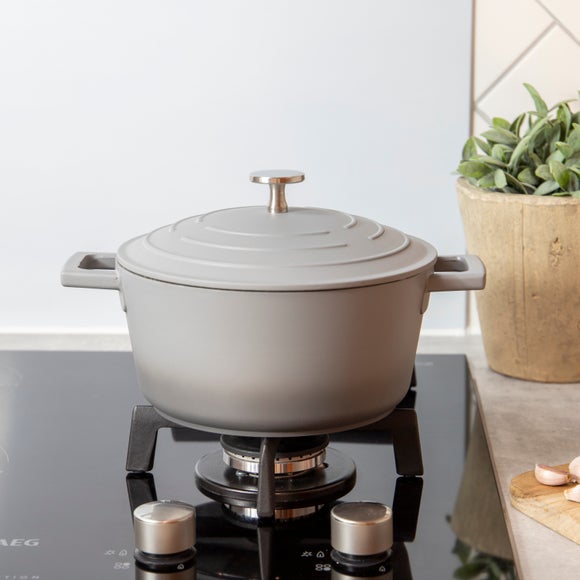 Carousel navigation image position 4 of 8