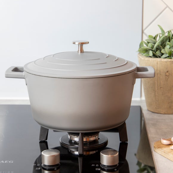 Carousel navigation image position 4 of 10