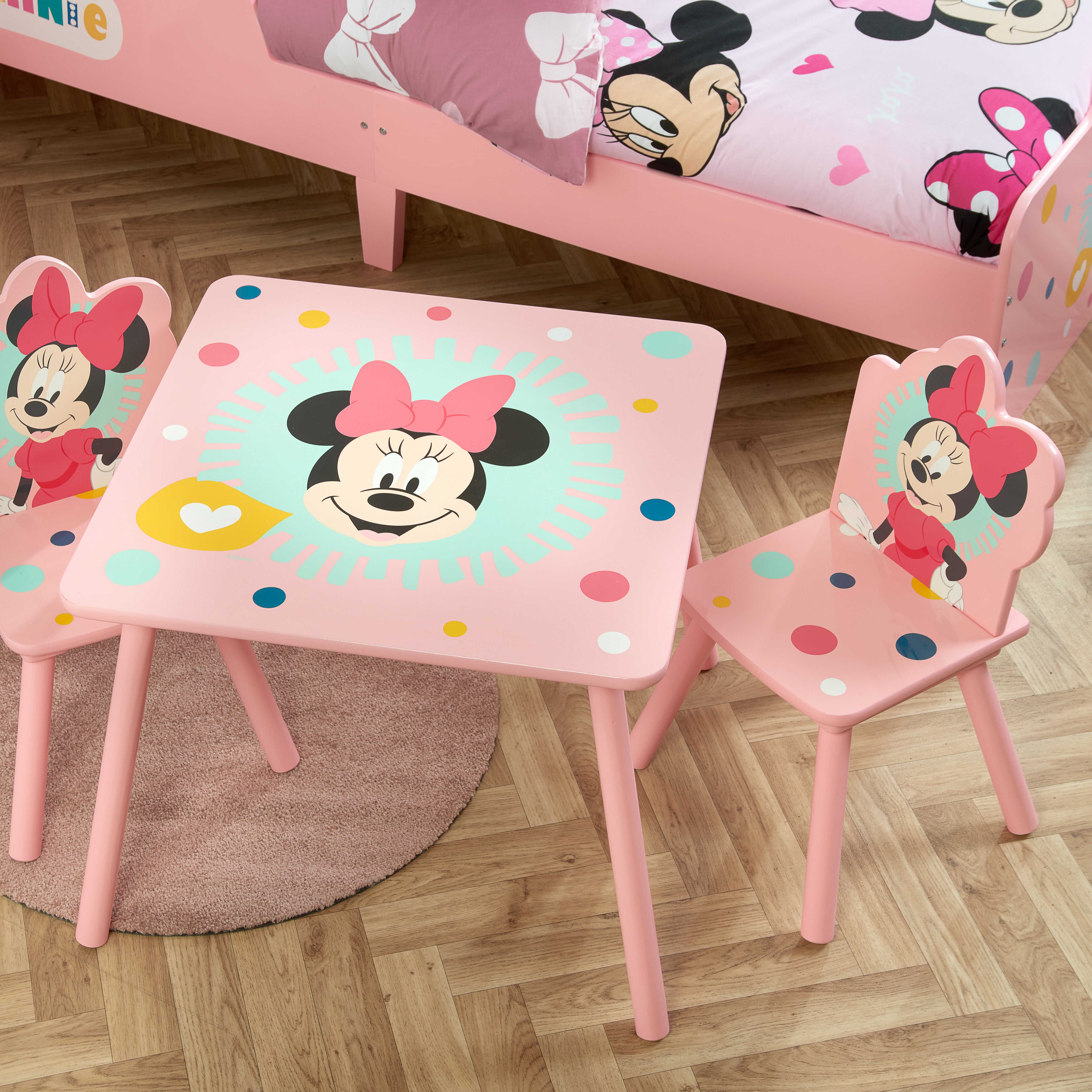 Minnie Mouse Table And 2 Chairs Pink
