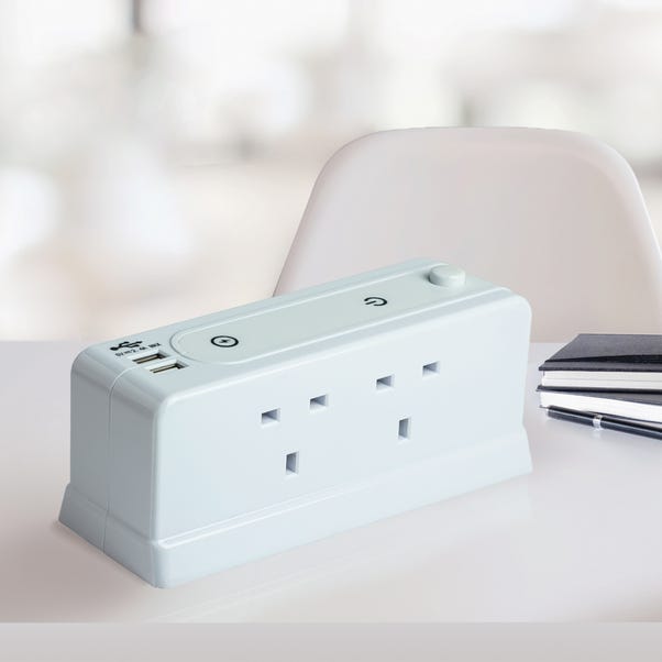 Status 4 Way Block Extension Socket with 2 USB Ports image 1 of 3