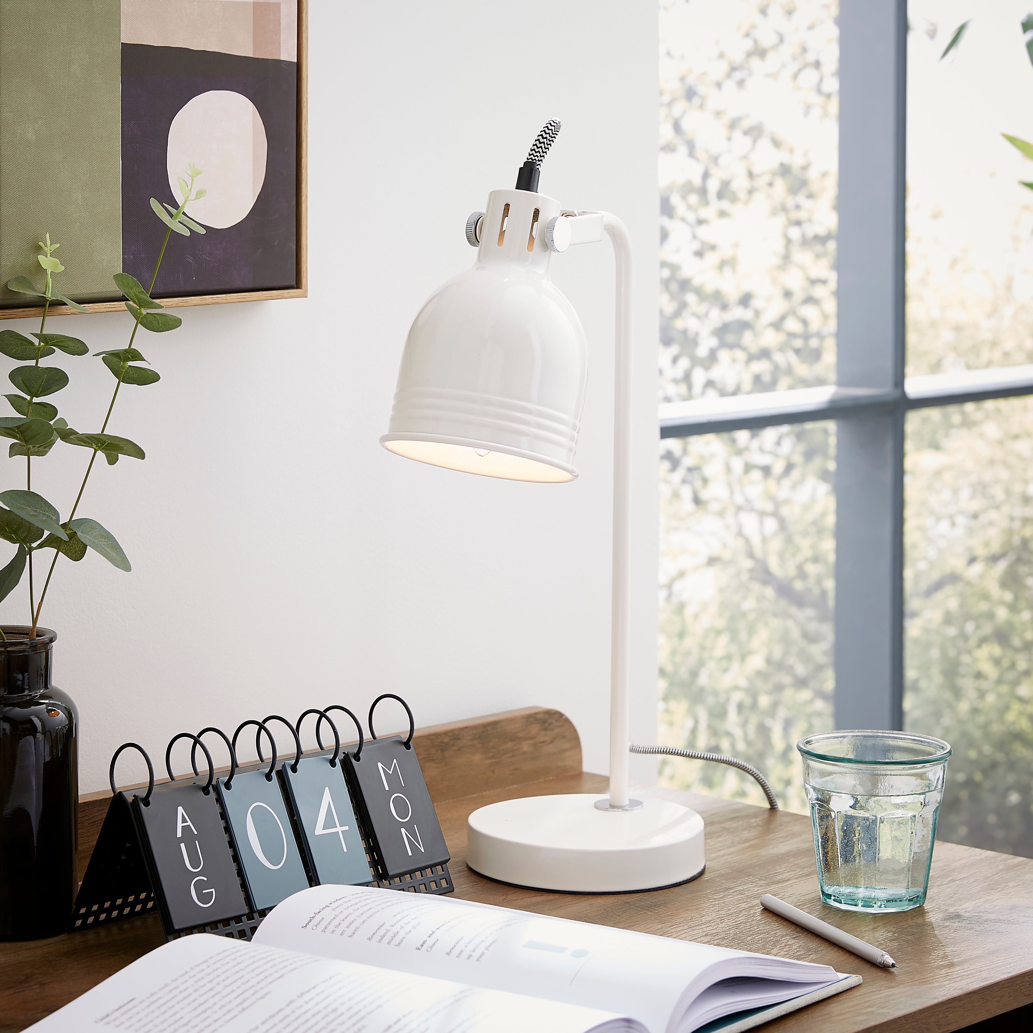 Issac Table Lamp