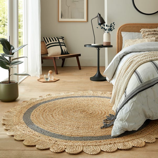 Grace Jute Scallop Round Rug image 1 of 6
