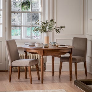 Cedar & Sage Matola 4-6 Seater Round Extendable Dining Table