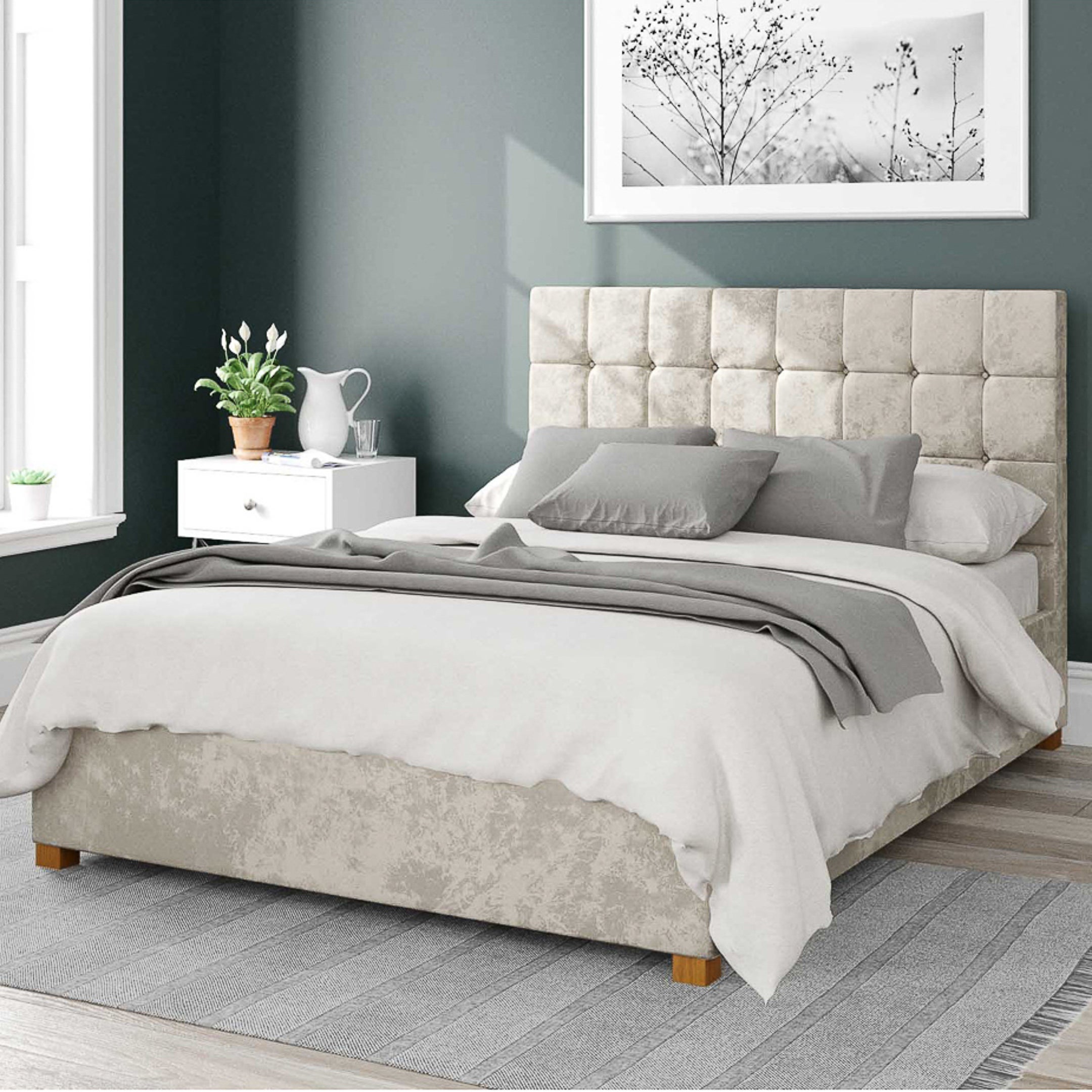 Sinatra Mirazzi Velvet Ottoman Bed Cream