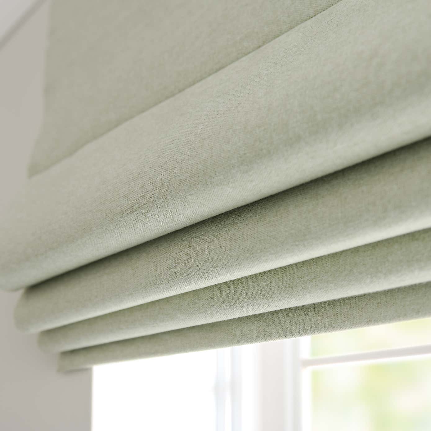 Carousel zoom image position 5 of 7