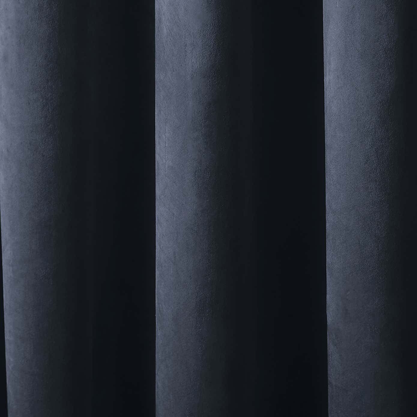 Carousel zoom image position 3 of 6