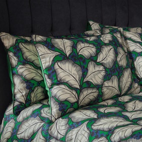 EW by Edinburgh Weavers Magali Tropical Emerald 100% Cotton Sateen Pillowcase Pair