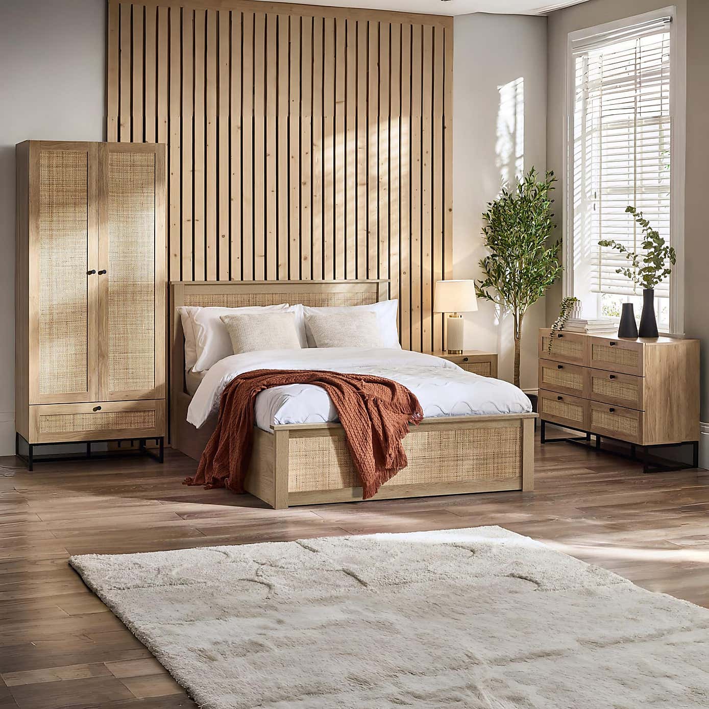 Carousel zoom image position 8 of 9