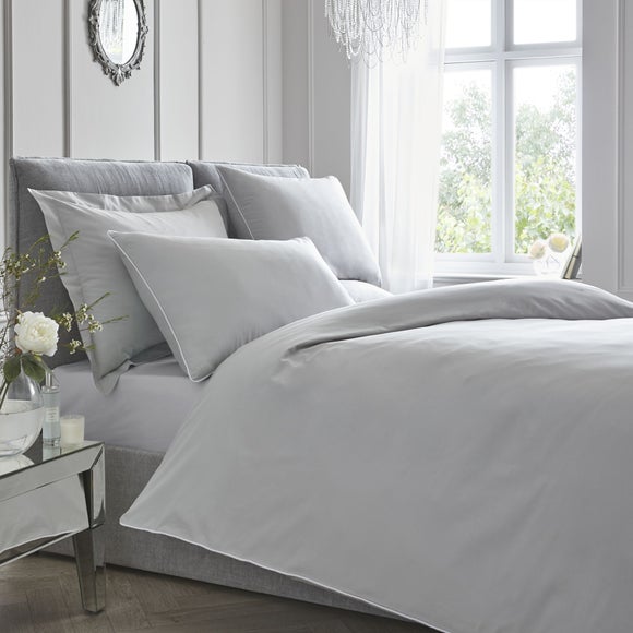 Appletree Piped 100 Cotton Duvet Cover & Pillowcase Set