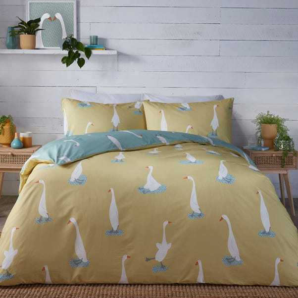 Puddles the Duck Yellow Duvet Cover and Pillowcase Set image 1 of 3