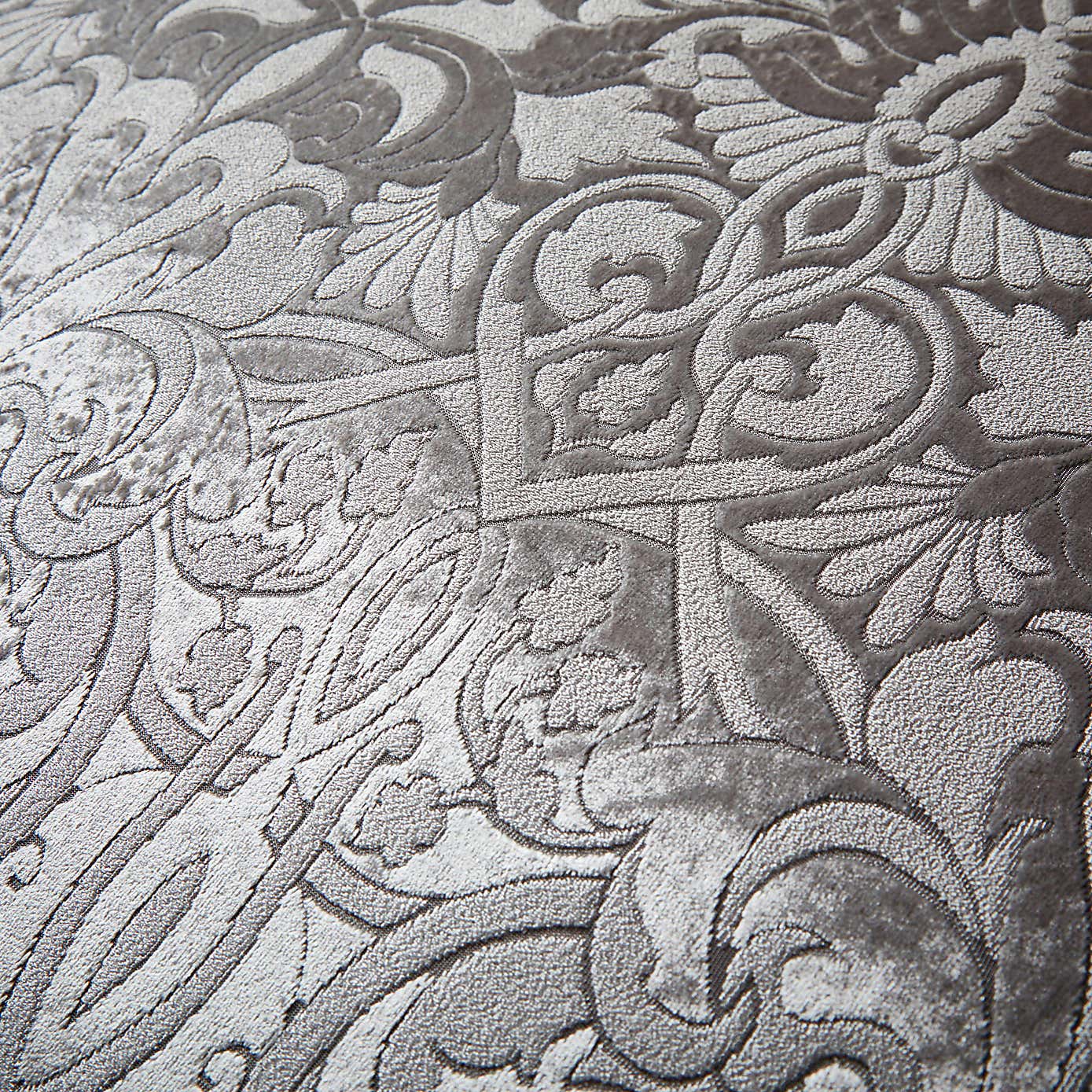 Carousel zoom image position 4 of 4