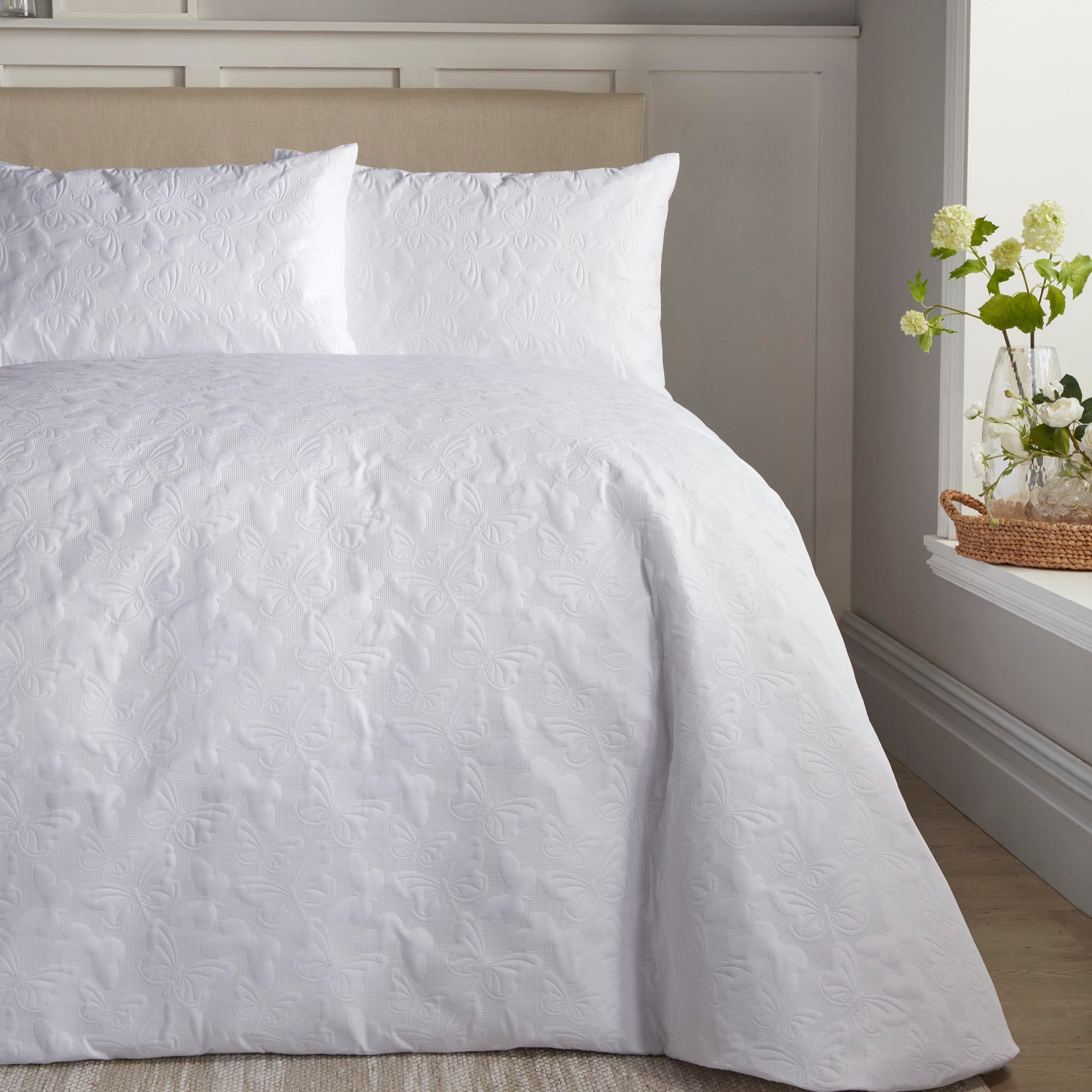 Photos - Bed Linen Butterfly Garden White Duvet Cover and Pillowcase Set White 
