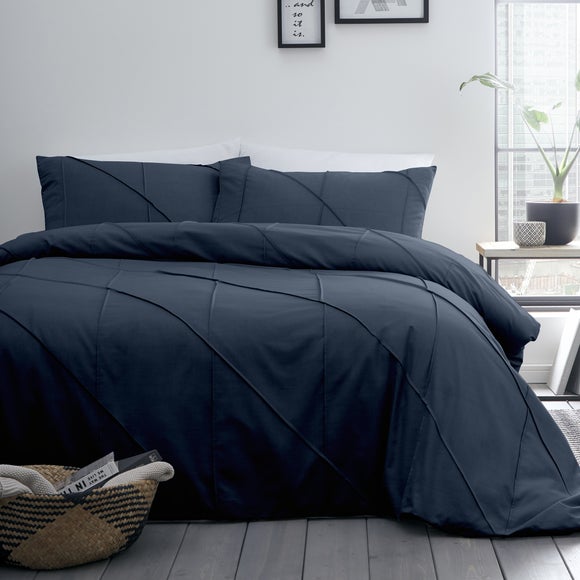 Navy blue store comforter queen set