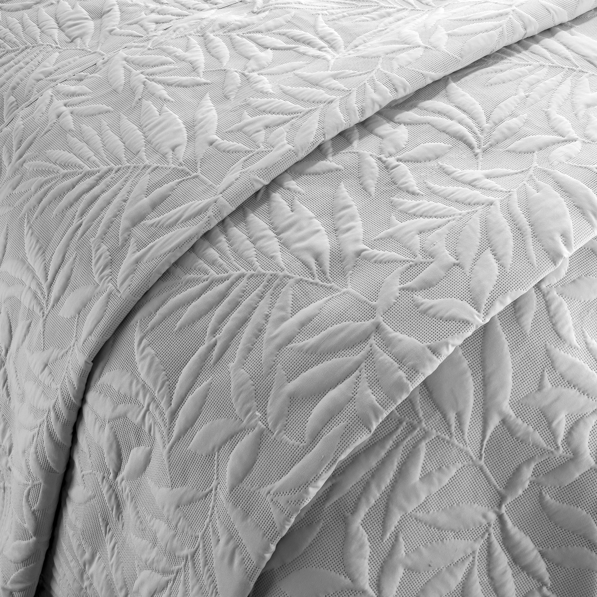 Luana Bedspread 230cm X 200cm Silver