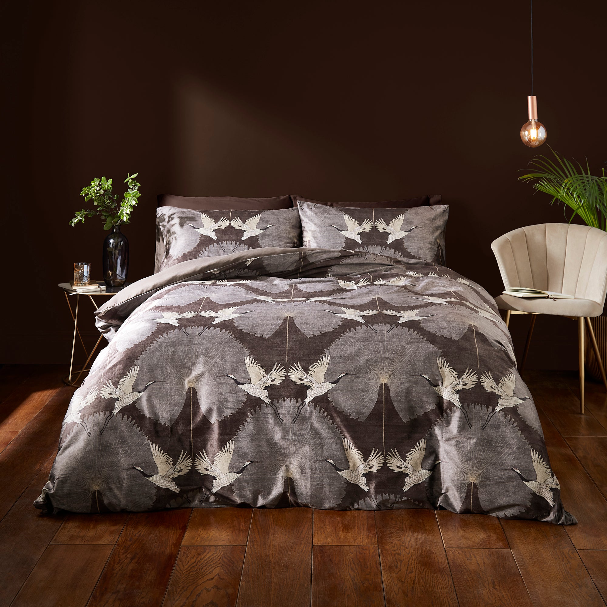 Luxe Cranes Duvet Cover And Pillowcase Set Brown