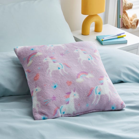 Lilac fluffy outlet cushions