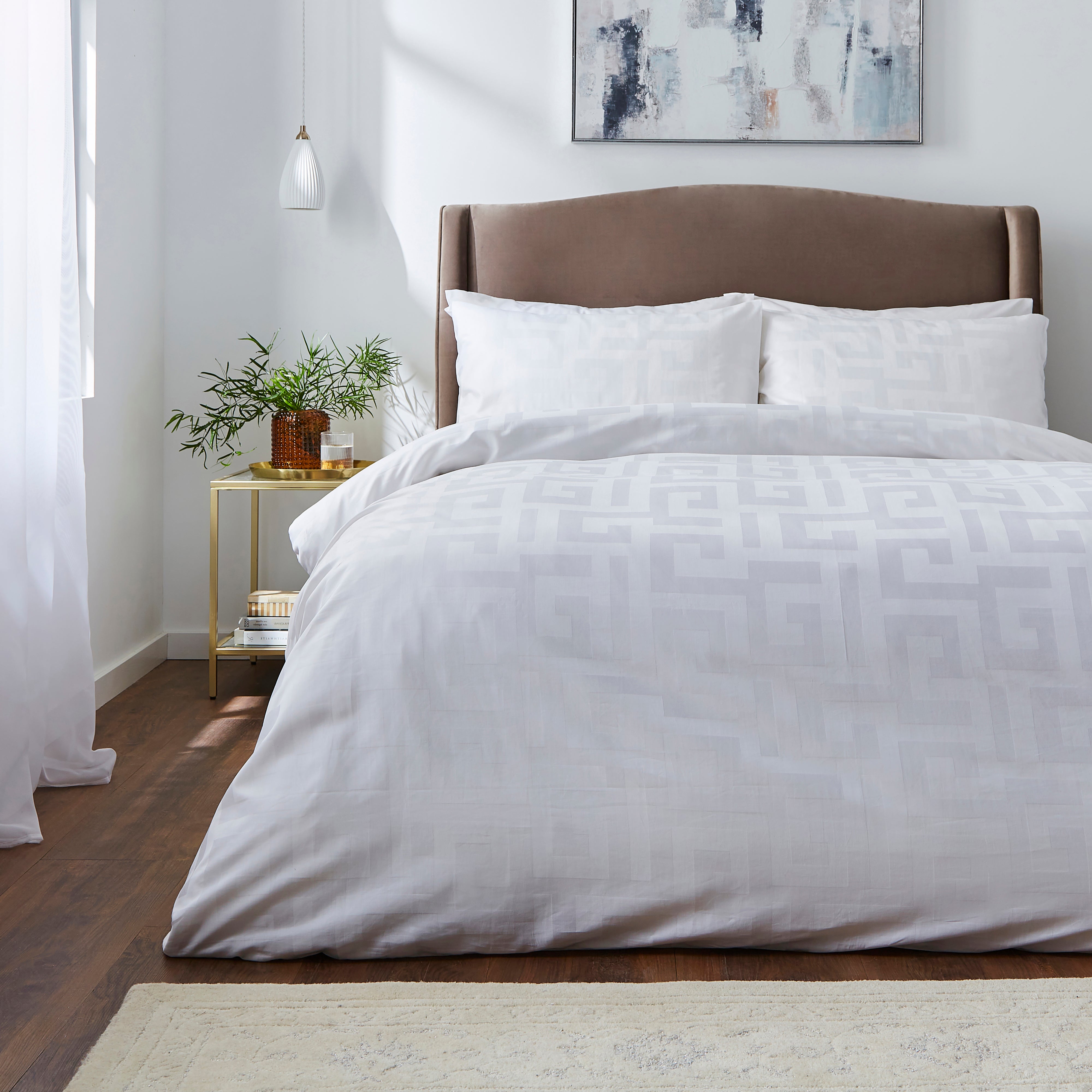 Hotel Cotton Geometric White Duvet Cover & Pillowcase Set