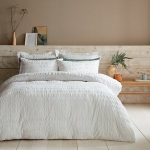 Aria Seersucker 100 Cotton Duvet Cover & Pillowcase Set