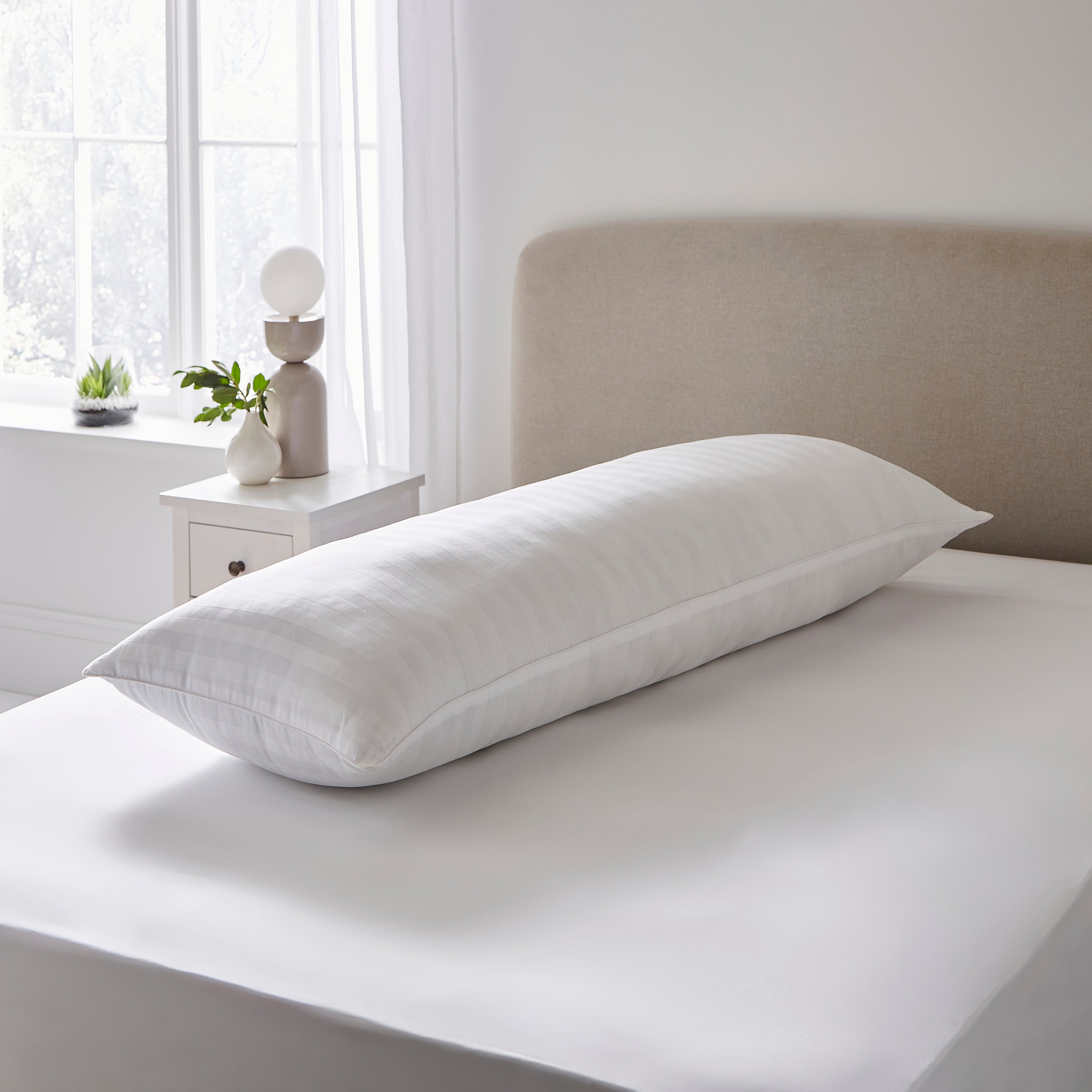 Hotel Luxury Cotton Side Sleeper Body Pillow