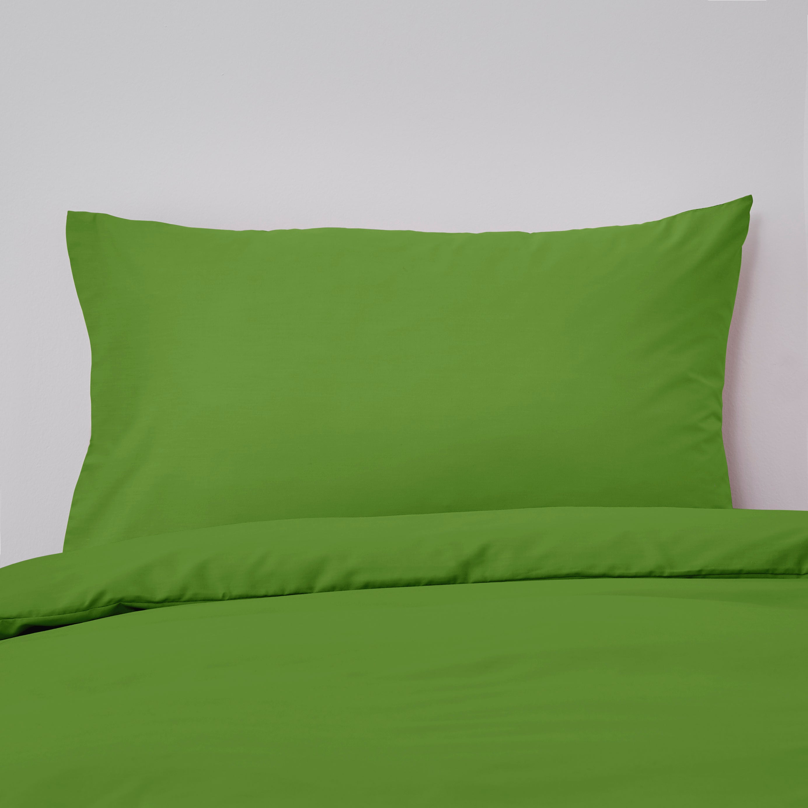 Pack Of 2 Non Iron Plain Dye Apple Green Standard Pillowcases Apple Green