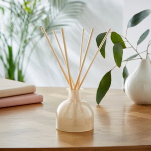 Vanilla And Sandalwood Diffuser