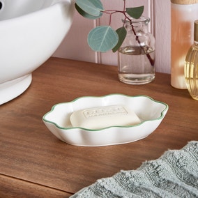 Heart and Soul Scalloped Soap Dish