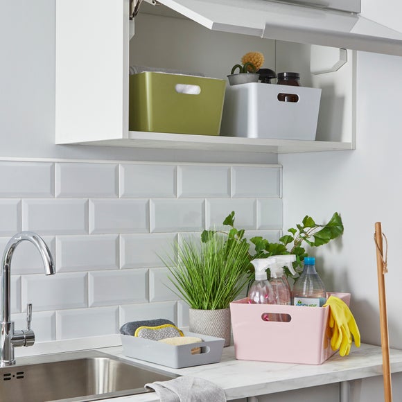 Carousel navigation image position 3 of 5