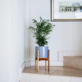 Anzio Plant Pot With Stand