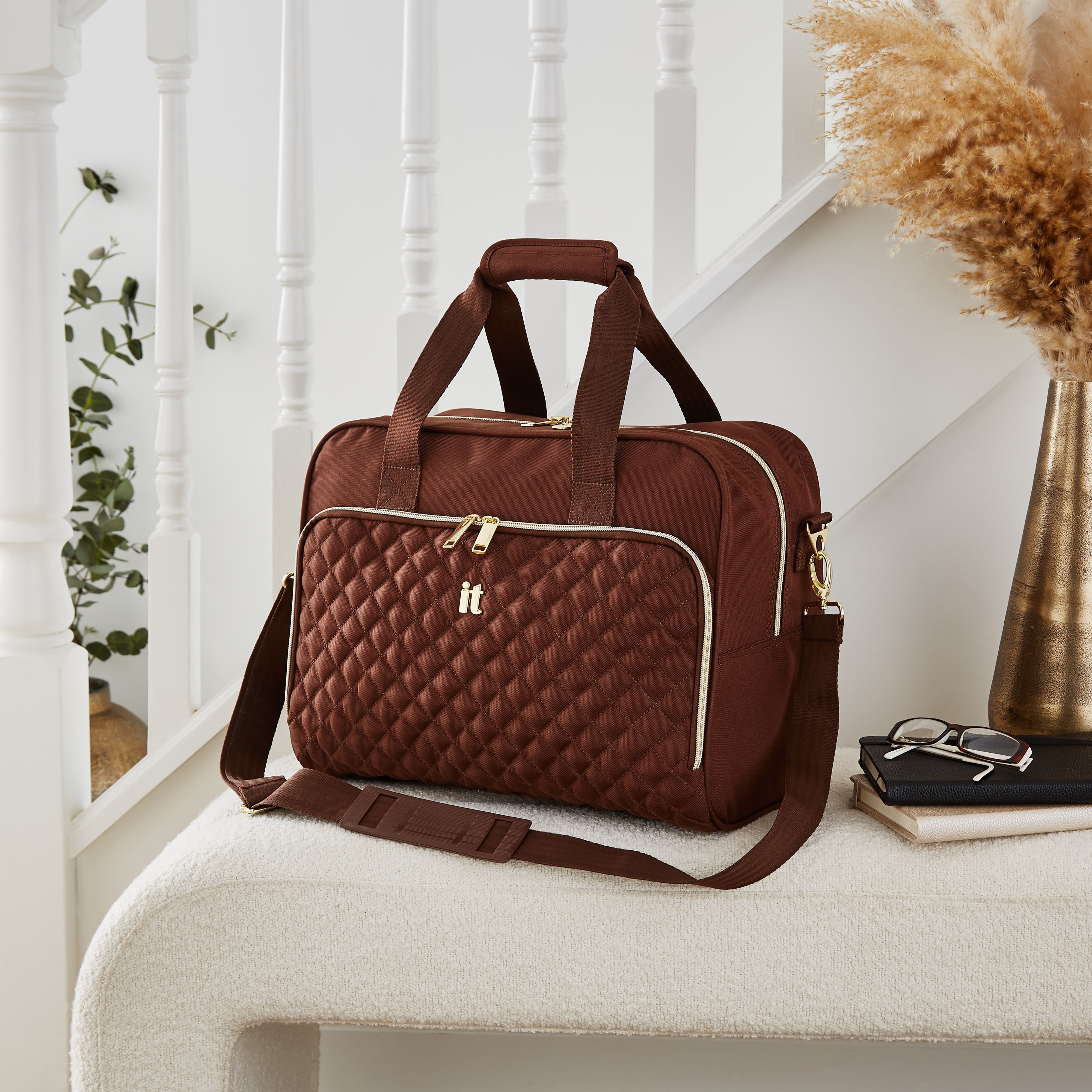 IT Luggage Divinity Quilted Holdall