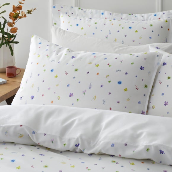 Hidcote Floral Duvet Cover & Pillowcase Set | Dunelm