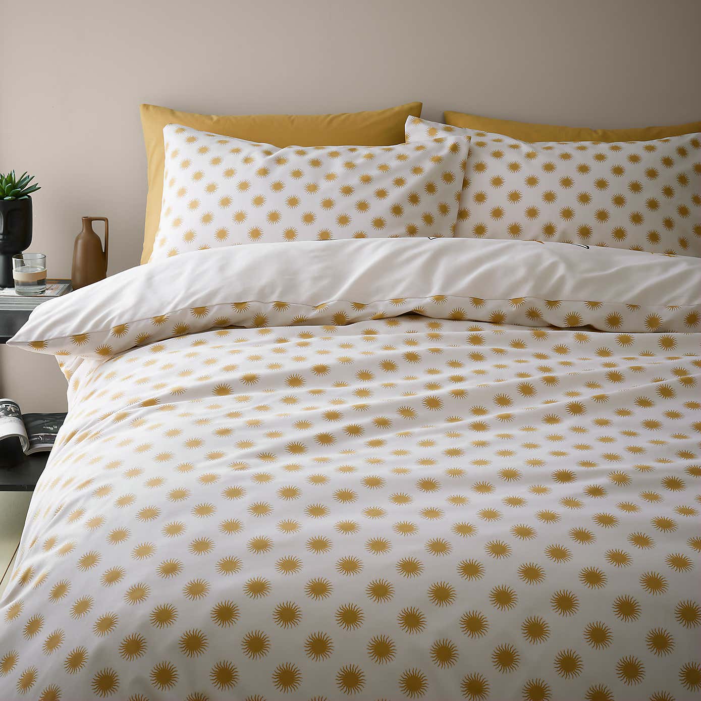 Carousel zoom image position 3 of 8