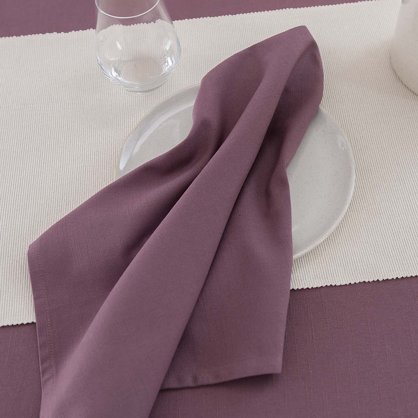 Carousel zoom image position 3 of 4