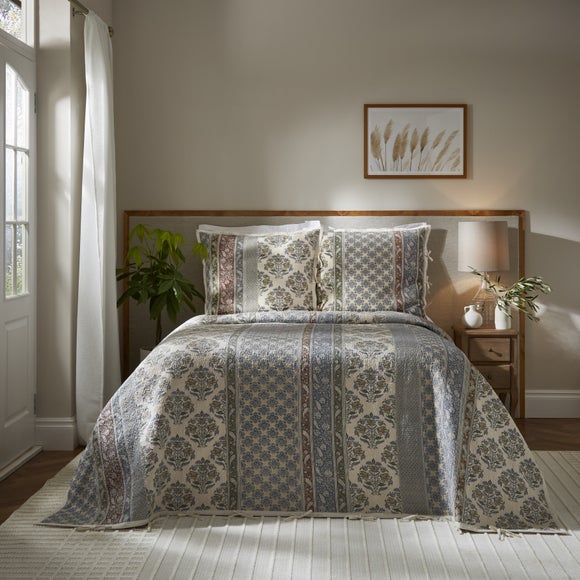 Carousel navigation image position 3 of 3