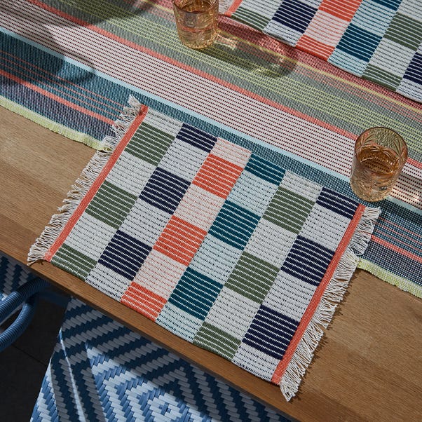 Set of 2 Woven Checkerboard Placemats image 1 of 4