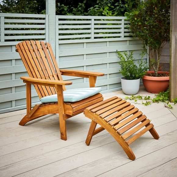 Wooden chair deals with footrest