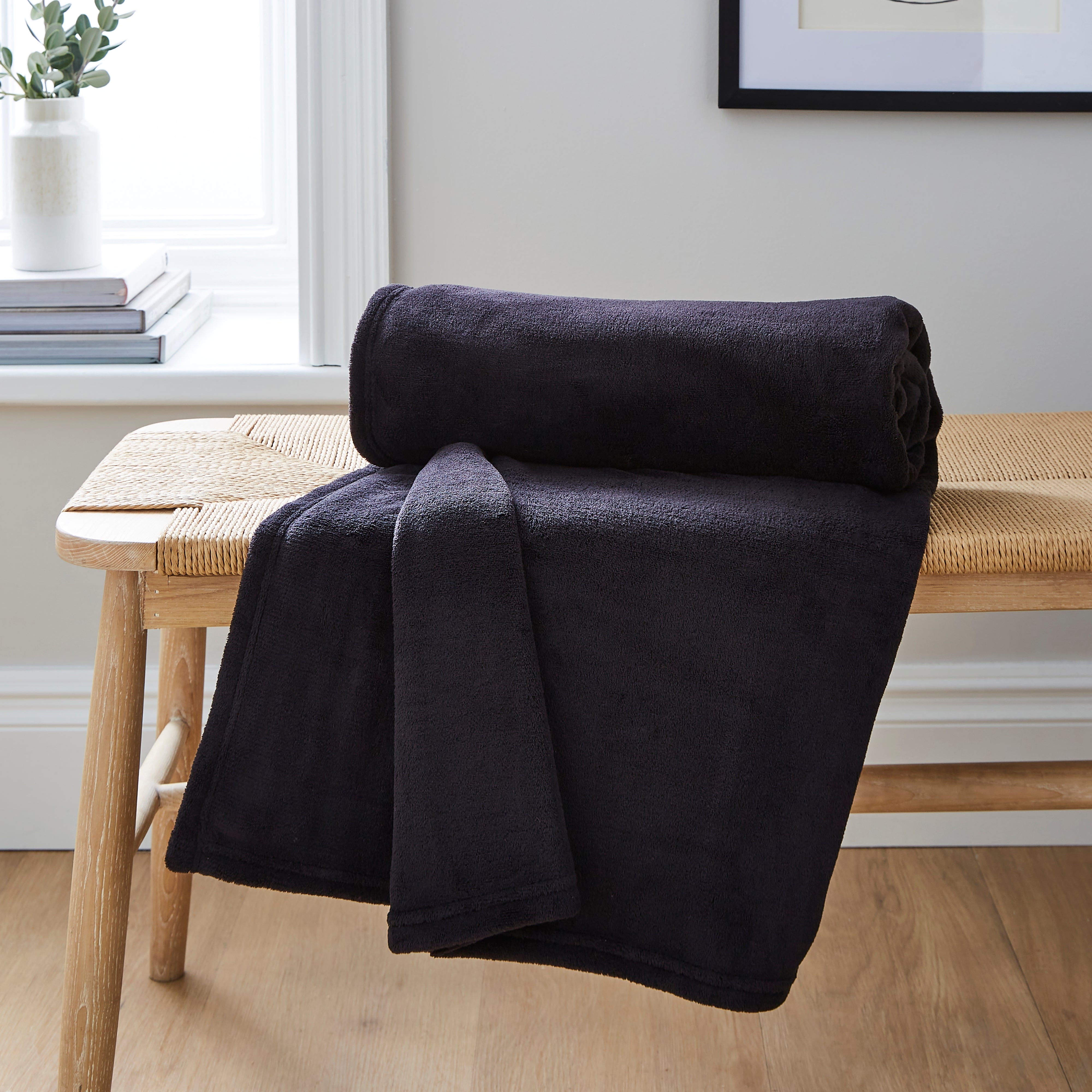 Seriously Soft Recycled Throw 220x220cm Black 2