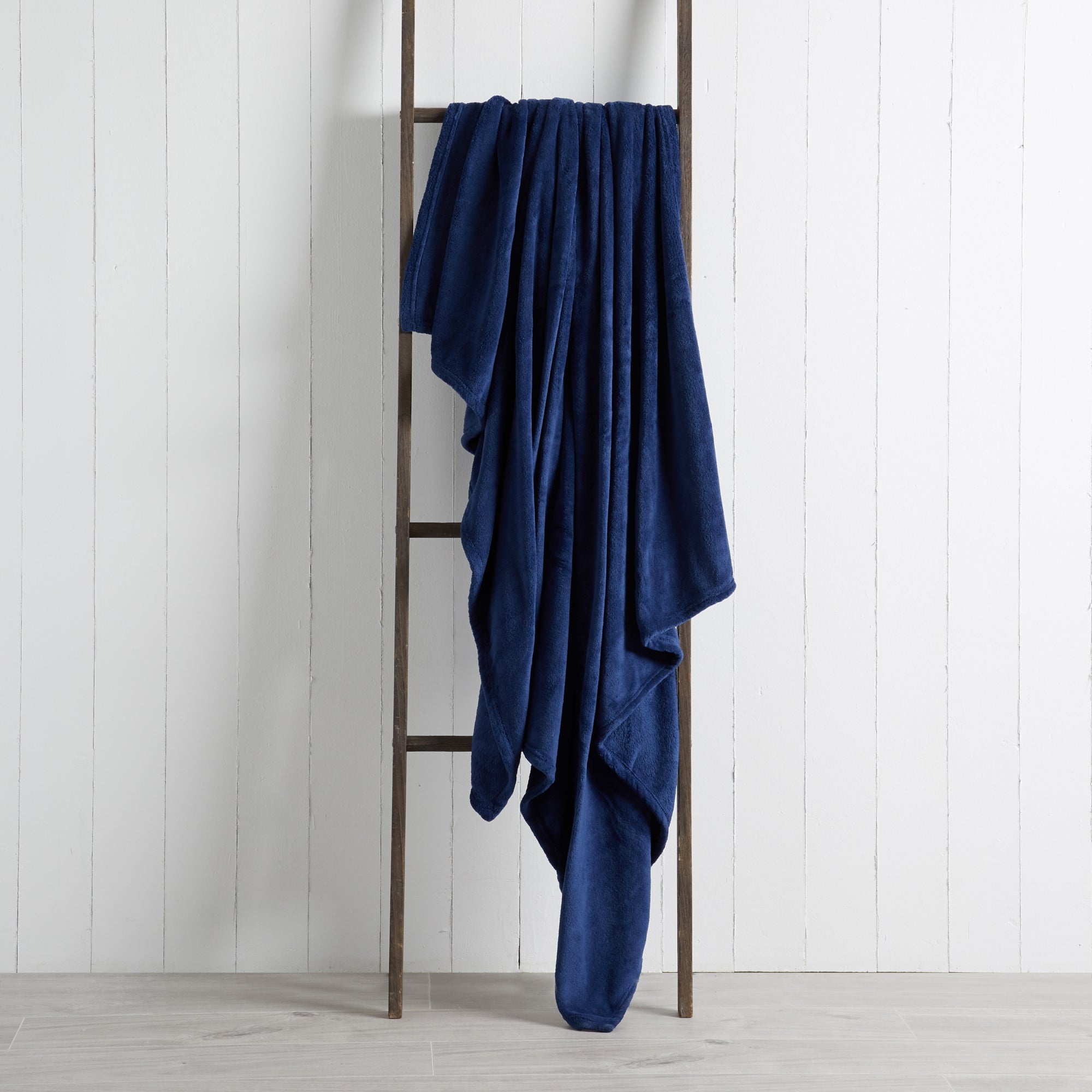 Seriously Soft Recycled Throw 220x220cm Navy Blue